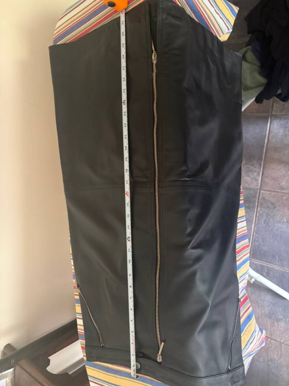 Gianfranco Ferre Forma Black Genuine Leather Midi Skirt with Zippers US 16 XL - Picture 7 of 8